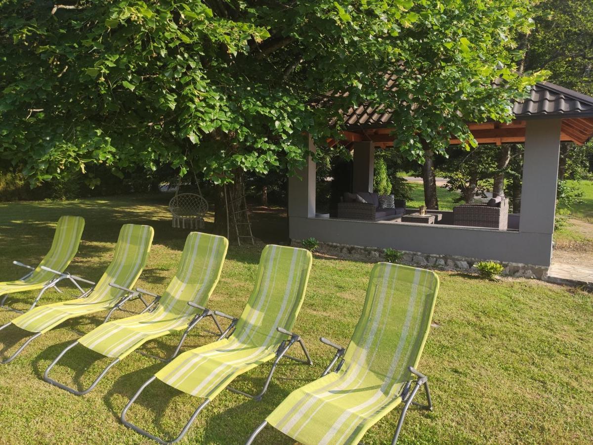 ラストヴァチャ ハウス ビバ ＆ レオナ Bed & Breakfast エクステリア 写真