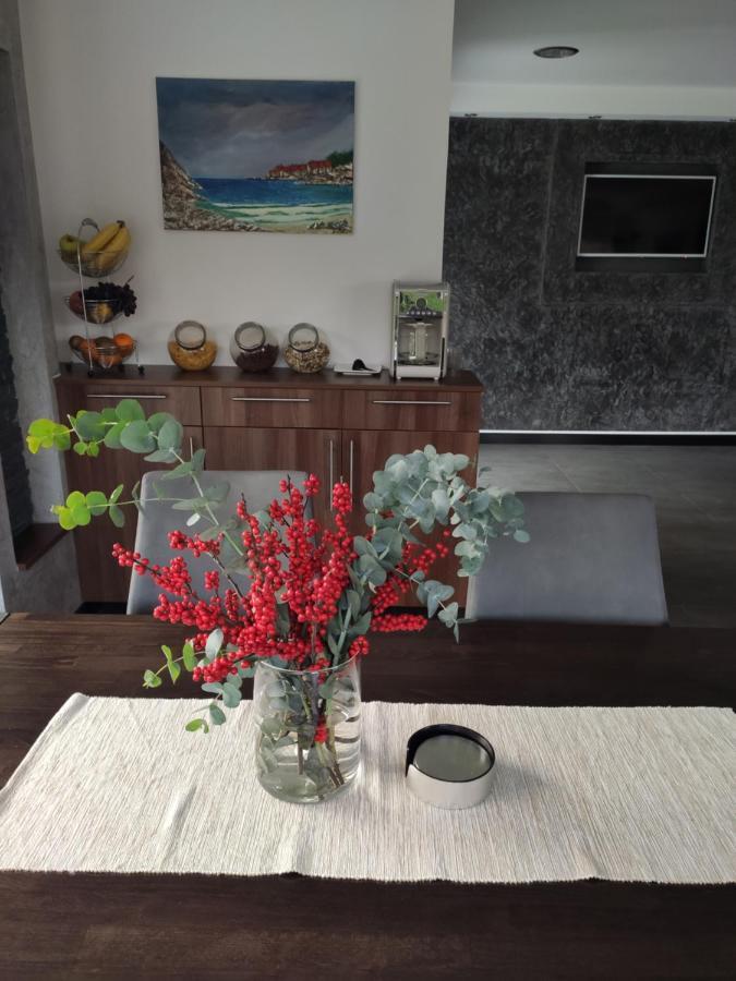 ラストヴァチャ ハウス ビバ ＆ レオナ Bed & Breakfast エクステリア 写真